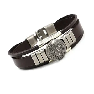 Bracciale punk retrò in pelle marrone scuro con emblema a croce d'argento per uomo e donna