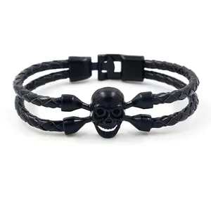 Herren Punk-Armband aus geflochtenem Leder mit schwarzem Totenkopf und Metallverschluss