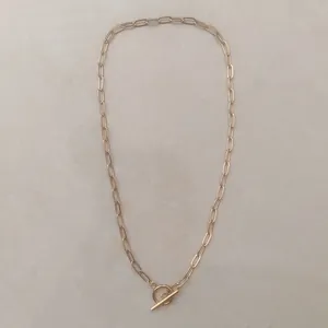 Minimalist 18K gold-plated stainless steel paperclip chain necklace with elegant OT toggle clasp