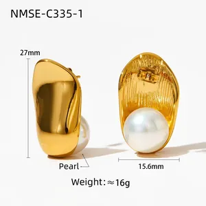 Polished gold irregular metal pearl earrings with 27mm height and french vintage style