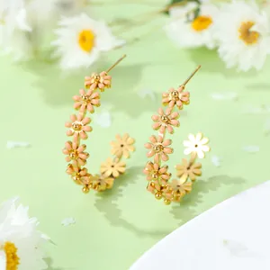 Boucles d'oreilles créoles fleurs marguerites roses en acier inoxydable doré chic