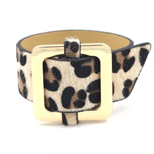 Pulsera ancha de moda con estampado de leopardo en cuero PU y hebilla de metal oro