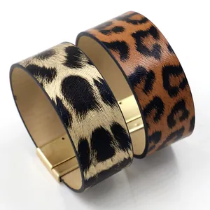 Fashion Leopard Print Wide Synthetic Leather Bracelet For Women With Magnetic Clasp Statement Camo Plaid Alloy Bangle Jewelry Accessory