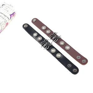 Bracelets punk en cuir avec pendentifs araignée en argent en noir et marron foncé