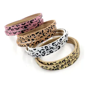 Mehrlagiges Wickelarmband mit Leopardenmuster und Magnetverschluss für Damen in vier Farben