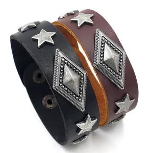 Brede leren armband in punkstijl met vintage geometrische klinknagels en sterren
