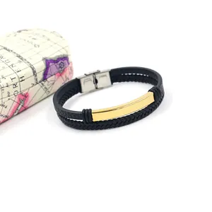Pulsera para hombre de cuero negro de doble capa con placa de metal dorado pulido