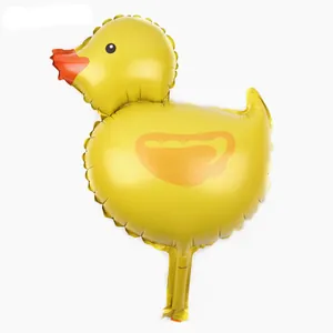Dettaglio palloncino mini anatra gialla in alluminio con becco arancione per feste