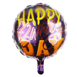 Détail d'un ballon en aluminium violet de 18 pouces avec texte Happy Birthday pour fête