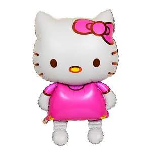 Vue détaillée du ballon Hello Kitty en aluminium avec robe rose pour décor de mariage