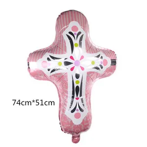 Ballon en aluminium en forme de croix rose avec motifs floraux de 74cm x 51cm