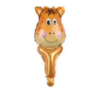 Ballon en aluminium girafe de dessin animé avec poignée dorée et pois colorés