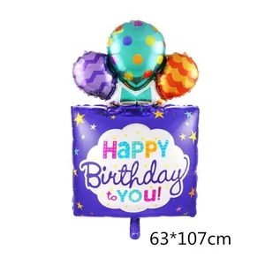 Ballon gâteau d'anniversaire violet avec sphères colorées pour décoration de fête
