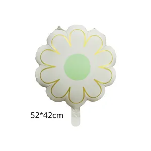 Daisy foil balloon with golden edges and green center for party decor 52x42cm