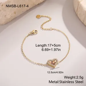 Détail du bracelet pendentif cœur doré avec dimensions 17 plus 5cm et poids de 2,5g