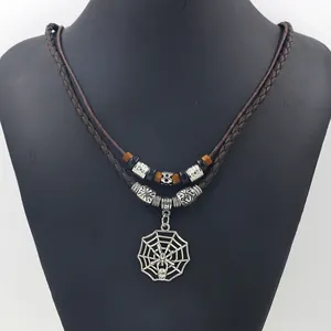 Collar con Colgante de Araña y Telaraña Gótica Vintage Doble Capa Cordón Encerado Cuentas de Madera Punk Halloween Joyería para Hombre