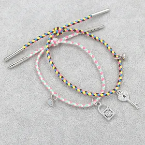 Pulseras trenzadas coloridas para parejas con cierre magnético y colgantes de llave