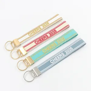 Set di 4 portachiavi a polso ricamati Cheers 2025 in vari colori per accessori