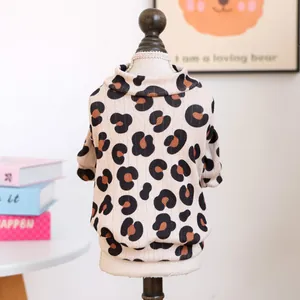 Maglione accogliente con stampa leopardata per piccoli cani e gatti con polsini
