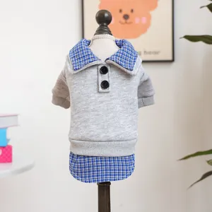 Maglione per animali con colletto a quadri e design a due pezzi per cani e gatti