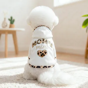 Haustier Hund Hoodie Weich Polyester Leopardenmuster Mom's Mini Stickerei Kleiner Hund Katze Casual Warme Kleidung Weiß