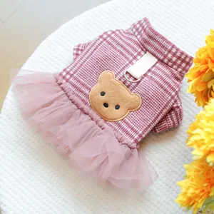 Rosa kariertes Haustierkleid mit Plüschbär-Patch und Netz-Tüllrock für kleine Hunde