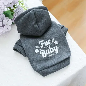 Dunkelgrauer Haustier-Hoodie mit Fur Baby-Aufdruck aus weichem Stoff für Hunde