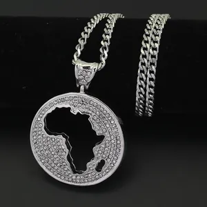Silberne Hip-Hop-Halskette mit hohlgeformtem Afrika-Anhänger und feinem Strass-Besatz