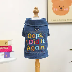 Giacca in denim blu per animali con ricamo colorato e anello a D per cani e gatti piccoli