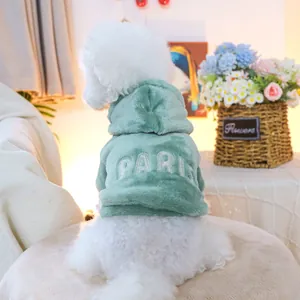 Sweat à Capuche Chaud en Peluche pour Animaux de Compagnie Hiver Épaissi Vêtements pour Chiens Vert Sauge Avec Broderie Lettres Paris pour Petits Chiens Chats