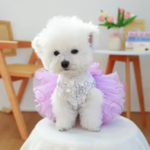 Robe de fée pour chien avec paillettes argentées et jupe en tulle lavande multicouche