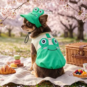 Kikker kostuum set voor honden met groene vest en zonnehoed voor buiten picknick