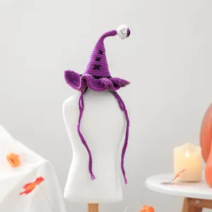 Chapeau de sorcier violet tricoté pour animaux avec grand œil et rubans d'attache