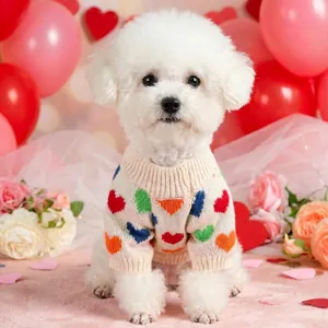 Jersey para perro con corazones de colores en punto blanco suave para mascotas