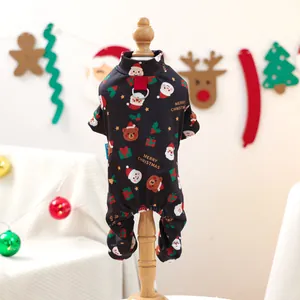 Vue détaillée du pyjama de Noël noir pour animaux avec anneau en D et motifs festifs