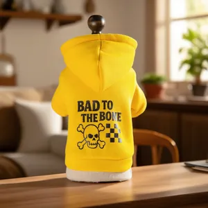 Sweat à capuche jaune pour animaux avec imprimé tête de mort pour petits chiens et chats