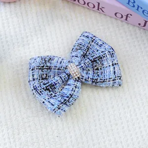 Barrette élégante en tweed avec perles et strass pour petits chiens et chats