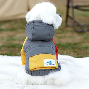 Pet Dog Colorblock Hooded Winter Coat Fleece Lined Padded Jacket With Leash D-Ring Outdoor Adventure Dog Clothes For Small Medium Dogs