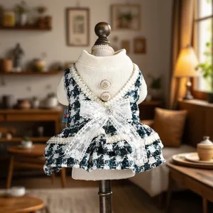Robe élégante en tweed bleu pour chiens et chats avec nœud en dentelle et perle