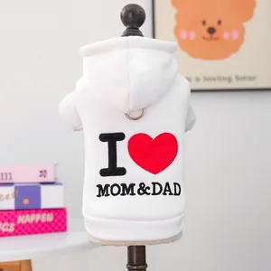 Sweat à capuche blanc pour animaux avec broderie I Love Mom and Dad et anneau en D