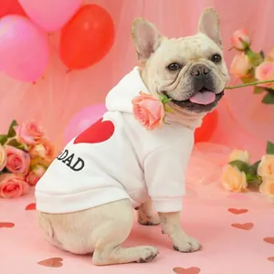 Sweat à capuche blanc pour chien avec cœur rouge et motif DAD pour petits chiens
