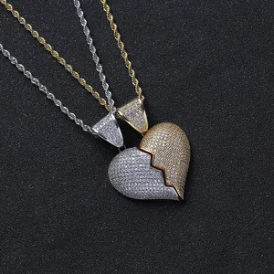 Macro della collana con ciondolo a cuore hip hop con cristalli pavé oro e argento