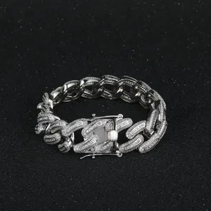 Bracciale cubano 20mm color argento con zirconi incastonati e chiusura di sicurezza hip-hop