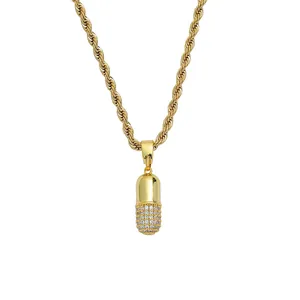 Collar con colgante de cápsula dorada hip hop con pavé de circonitas blancas y cadena de cuerda
