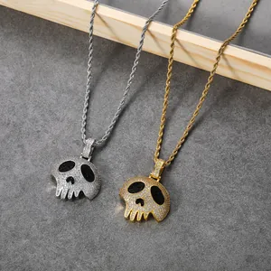 Pendentifs crâne hip hop en or et argent avec sertissage pavé de zircons blancs