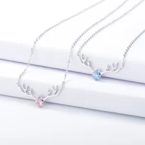 Collier cornes d'élan en argent S925 avec zircons en forme de goutte rose et bleu