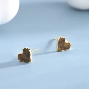 Minimalist S925 silver heart stud earrings with golden beaded edges and brown marble texture