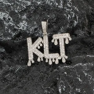 Hip hop KLT μενταγιόν με γράμματα και ζιργκόν micro-pave σε μαύρη ηφαιστειακή πέτρα