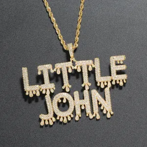 Χρυσό hip hop κολιέ με μενταγιόν Little John με εφέ σταγόνας και λευκά ζιργκόν