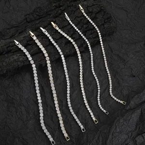Vue détaillée de bracelets tennis argent et or avec pierres de zircone de 3mm à 5mm